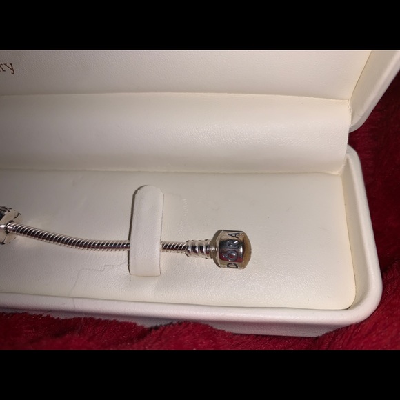 PANDORA Moments Bracelet with Rose Clasp - Picture 4 of 4